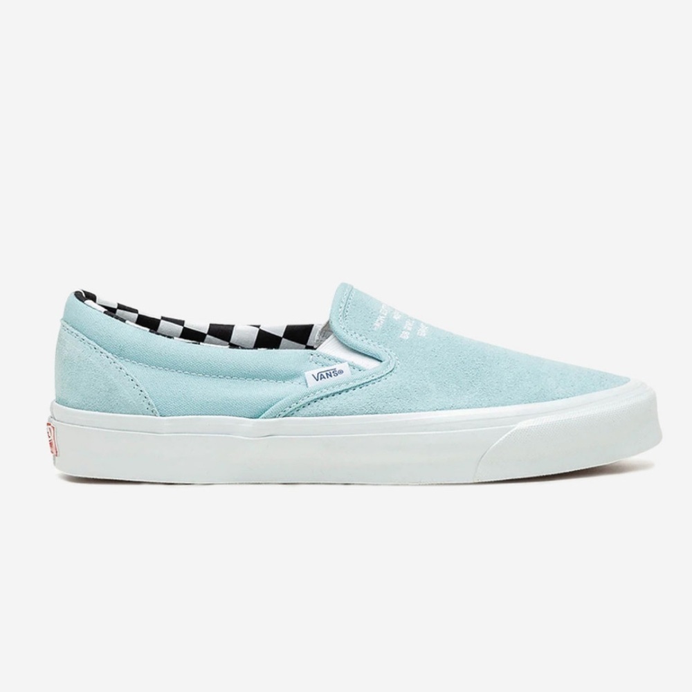 Vans Ray Barbee X Leica OG Classic Slip-On Suede ‘Capturing the Journey’ Sneaker - Picture 2 of 15